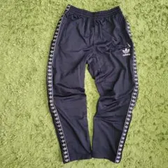 アディダス トラックパンツ ジャージ 黒白 トレフォイル ライン 万国旗 上下