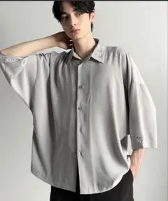 衿刺繍ドレープドルマンシャツ