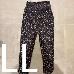 SUKALA スプリングフラワーシャーリングレギンス　LLサイズ