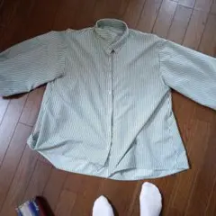 しまむら　グリーンストライプシャツ　バルーンスリーブシャツ
