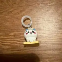 ちいかわ　ハチワレ　フィギュア　チャーム　サウナ