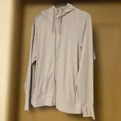 ユニクロ　エアリズムUVカットフルジップパーカー レディースXL