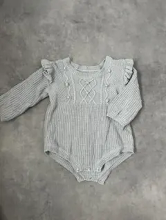 春秋服　バースデイ　グレー ケーブル編みロンパース 70