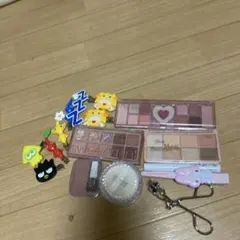 アイシャドウパレットとパウダーセット