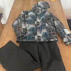 nima 子ども用スキーウェア