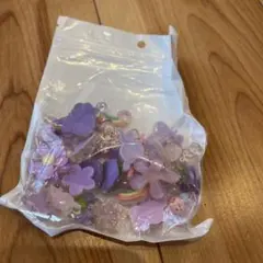 紫色のビーズ・装飾パーツセット