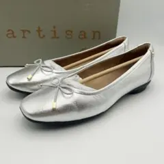 新品 Clarks Candra Light バレエシューズ パンプス【UK4】