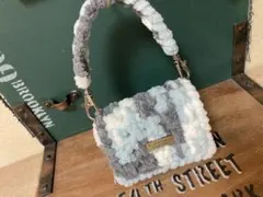 Item thumbnail for item c5ccada4-af60-4c89-a840-6962531d50bf