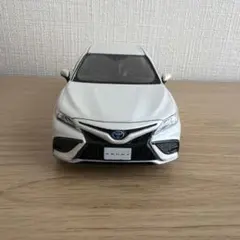 トヨタ カムリws後期 プラチナホワイトパールマイカ カラーサンプルのサムネイル