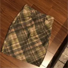 チェックスカートのサムネイル