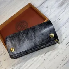 希少☆極美品【roar】ロアー 二つ折り財布 大容量 コンチョ 二丁拳銃