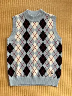 水色アーガイルニットベスト