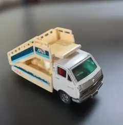 トミカ ANA 階段付きミニカー ホワイト - メルカリ