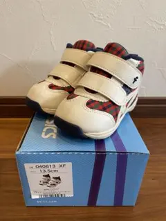美品 ファミリア アシックス シューズ 靴 ベビー 13.5cm