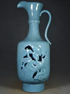 五代秘色瓷 花卉僧帽壶 執壺 水注 陶磁器 古美術 骨董品 - メルカリ