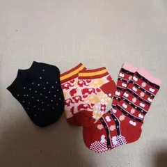 キッズ靴下 3足セット 黒 赤