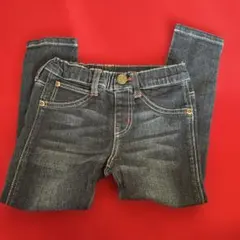 Item thumbnail for item 912b7d4f-352f-40de-a3e4-f84c15521cd3