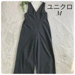 UNIQLO✨ユニクロ（M）Vネックサロペット✿ダークグレー✿オールインワン