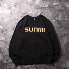 トレーナー　スウェット　企業ロゴ　SUNMI ブラック