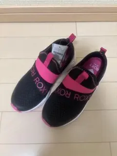 ROXY スニーカー 黒/ピンク21センチ新品
