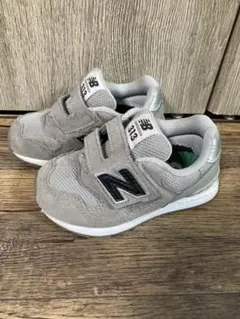 美品New Balance 313 グレー 13.5㎝スニーカー キッズベビー靴