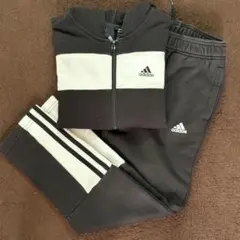 adidas ジャージ　スウェット上下　140㎝