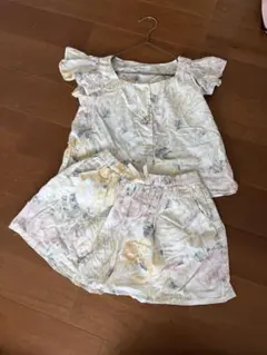 H&M 花柄 セットアップ トップス ショートパンツのサムネイル