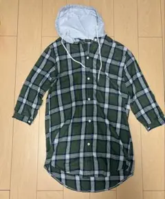 フード付きチェックシャツ