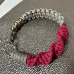 ハンドメイド　スマホストラップ　パラコード　ライトグレー×ピンク