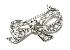 リボン型メタルブローチ