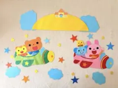 カラフルな動物キャラクター壁面飾り