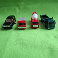 ミニカー4台