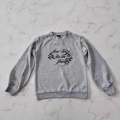 BeBe キッズ 女の子 裏毛 トレーナー 140 グレー ラメ スウェットのサムネイル