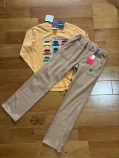 新品タグ付き！ミキハウス ベージュパンツ130cm おまけつき！
