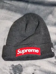Supreme ニット帽 ダークグレー 赤ボックスロゴ