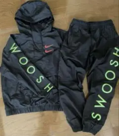 Nike スウッシュロゴ ナイロンジャケット・パンツセット