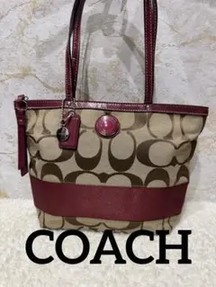 COACH コーチ　トートバック　肩掛け　シグネチャー