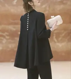 ルイルエブティック　バックパールフレアトップス＆テーパードパンツ2点セットアップ