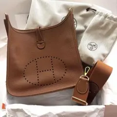 HERMES エルメス エヴリンIII ゴールド 31 GM ゴールド金具 - メルカリ