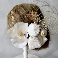 胡蝶蘭和装髪飾り シャンパンカラーの胡蝶蘭とリボン 結婚式 卒業式 成人式