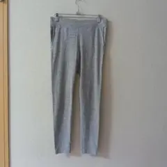 ユニクロ（L）ウルトラストレッチリブレギンスパンツ　グレー