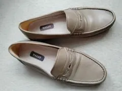 BALLY バリー ローファーおしゃれなモスグリーン 履きやすい