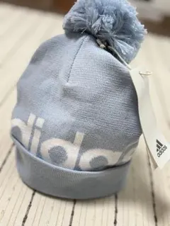 【新品】adidas ニット帽 ビーニー　ポンポン付き