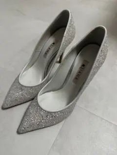 な*ゆ様 DIANA ホワイトシルバー グリッター ハイヒール