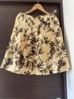 Talbots フレアスカート 竹柄 ベージュ系のサムネイル
