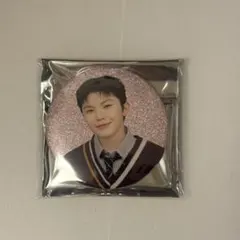 seventeen 缶バッジ　ウジ