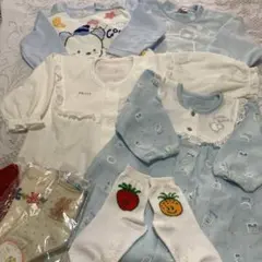 ベビー服　パジャマ　ロンパース　トレーナー　くつした