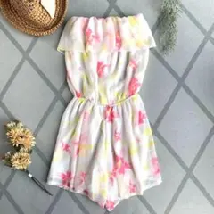Julia Boutique　白ホワイト　花柄チューブトップ　ワンピースリゾート