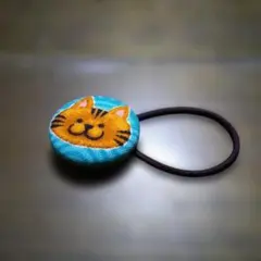 猫の顔刺繍ヘアゴム