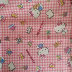 給食ナフキンにもおススメ！ハローキティ生地ピンクサンリオ☆縦約50×横約37cｍ
